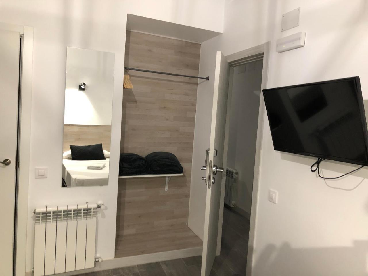Hostal Rias Bajas Madrid Dış mekan fotoğraf